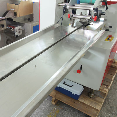 Piccola macchina imballatrice completamente automatica orizzontale di Candy fornitore